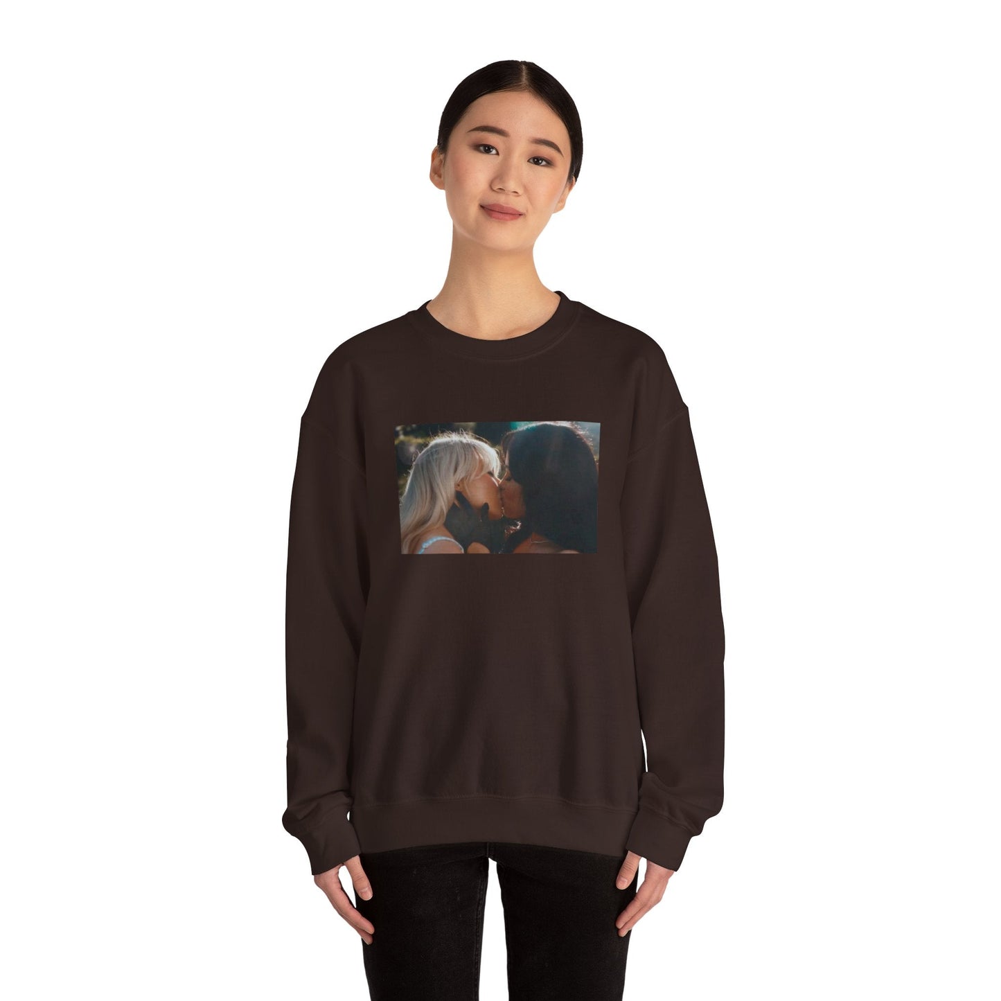 Sabrina Carpenter and Jenna Ortega Kiss Sweatshirt, Sabrina Carpenter Taste, Short n Sweet, Sabrina Carpenter Merch, Sabrina Carpenter Shirt Sweatshirt - Clarity Threads