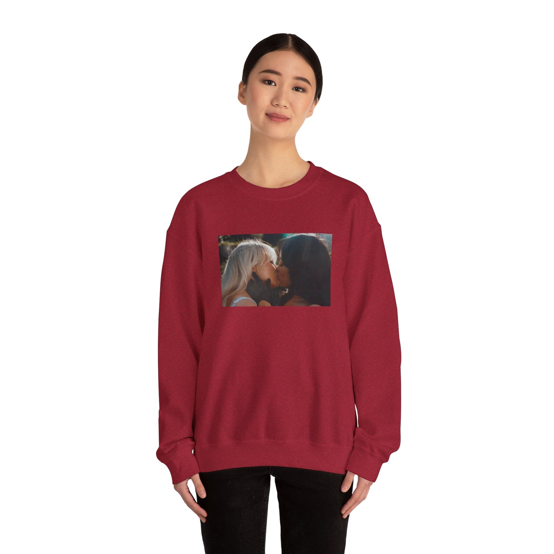Sabrina Carpenter and Jenna Ortega Kiss Sweatshirt, Sabrina Carpenter Taste, Short n Sweet, Sabrina Carpenter Merch, Sabrina Carpenter Shirt Sweatshirt - Clarity Threads